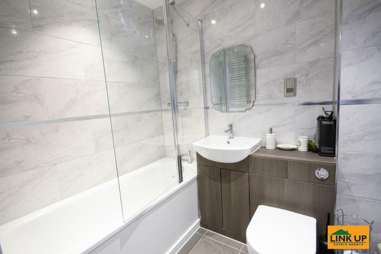 Holden Court Apartments - Apt 6 West Drayton  Dış mekan fotoğraf